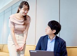 IT事務【IT業界に不安な方も一人前へ】専属講師&独自教材で"確実"に成長/未経験95%/年収UP実績多数