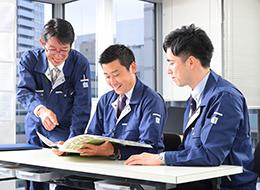 先輩がしっかりとサポートしてくれるので、安心して入社してください。