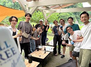 最高の仲間たちと切磋琢磨しながらどんどん成長できる職場です♪