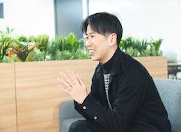 （中途入社/元美容師）