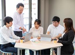 IT営業(リーダー候補)【富士通コアパートナー】SIerなど大手企業メイン/業界経験不問/残業13h程度