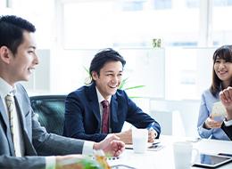 医療ITサポート/未経験OK/残業少なめ/有給取得率100%/ノー残業デーあり/年休120日~/リモート相談可