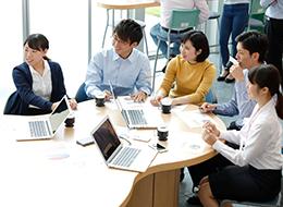 困ったことや悩みがあれば、親身になってくれる仲間が揃っています！