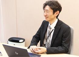 社内SE*業界最大手*リモート可能*賞与5ヶ月分*17時退勤可*年休120日以上*時差勤務も可能*業界経験不問