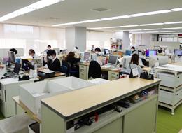 ルート営業*未経験・第二新卒歓迎*賞与年2回*年休124日*服装自由*一番くじや有名キャラクターグッズに携わる