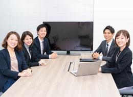 アシスタントスタッフ★志望動機・自己PR不要。ホンネ大歓迎◆Web面談OK◆土日祝休◆年収700万円可/p6