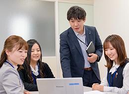 人材サービスの法人営業◆未経験OK◆月給28.1万スタート◆年休124日◆住宅手当あり◆有給承認率100%
