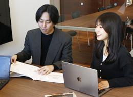 商品企画ディレクター*週2リモート*フレックス*最大7割補助の住宅手当*副業OK*賞与5ヶ月分/昨年度実績