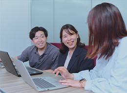PM/50代多数活躍中/プライム9割/年収700万円以上可/前職給与保証/リモートOK/年間総休暇140日~