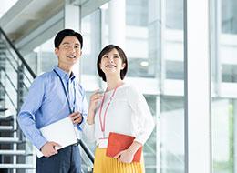 【開発エンジニア】年休126日■リモートOK■残業月10時間■賞与あり■介護支援制度・ひとり親支援制度あり
