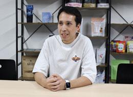 マーケティング【企画・自社サービス】◆前給保証◆残業少なめ◆平均年齢29歳◆年休125日以上