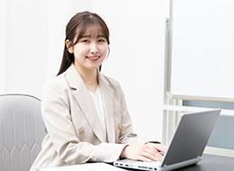 周りの社員との距離も近く居心地のよい社風です。
