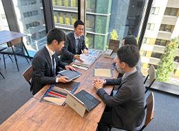 明るく前向きな仲間たちと、日々楽しく成長中！