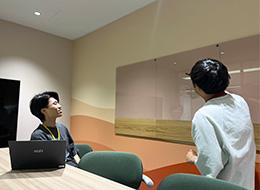 仲間と力を合わせて価値あるサービスを創り上げられるところに一番のやりがいを感じています！