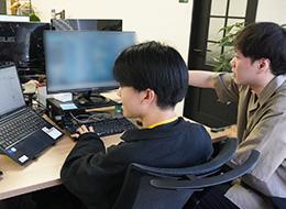 自分たちの裁量で優先順位を決め、求められていることを見極めながら業務を進められる環境です。