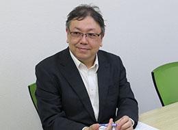 お客様と話す仕事は初めてでしたが、全国への出張などもあって楽しいです。