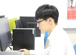 じっくりイチから学べる環境が安心につながっています！
