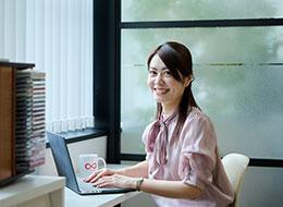 ITエンジニア/フルリモートOK/月給40万円以上/残業月平均5h以内/有給の完全消化もOK/案件自由選択