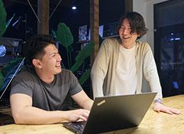 初級ITエンジニア/未経験OK/約3ヵ月の自社内研修/チーム参画中心/自社内受託開発あり