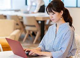 調剤薬局の受付事務/未経験歓迎/残業ほぼなし/有給取得率100%/美容エステ割引あり/時短勤務可能/育休活用有