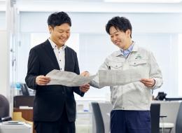 施工管理/全員と面接/案件&配属エリア選べる/前職給与保証/残業代100%支給/年休123日/定着率95%
