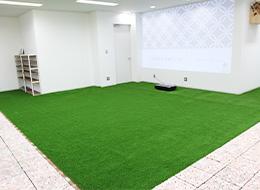 オフィスには広い休憩スペースがあり、リフレッシュしながら働けます◎