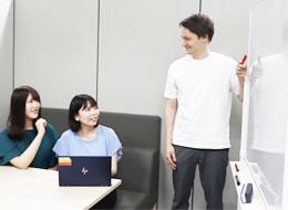 AIシステム開発エンジニア/前職給与保証/リモート・在宅可/フルフレックス/定着率92%/残業月平均8.4H