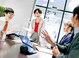 不動産の企画営業(売買or仕入経験者募集)月給35万円~/年休125日/転勤なし/原則定時退社/営業ノルマ無し