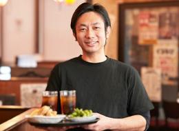 店舗運営（正社員募集）｜原宿『さくら亭』『DFカフェ』で活躍｜完全週休2日制｜賞与年2回｜30代、40代活躍