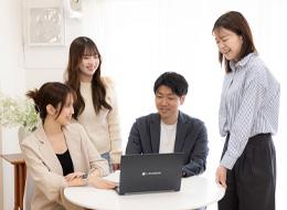ITエンジニア/年収500万円以上の社員が70%以上!/案件選択制/還元率84%/リモート案件多数