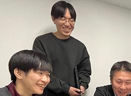 自社内開発エンジニア◎全員フルリモート◎ほぼ100%直受け◎フレックス◎ハイスペックPC支給【地方移住も可能】