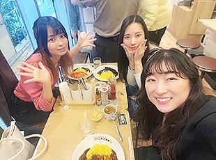 スタッフ同士の食事会や親睦会・女子会など、コミュニケーション向上を目指しています！