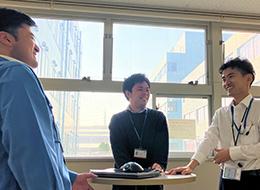 安定した企業基盤により、高い定着率を誇ります。