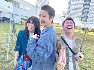 職場の雰囲気も活気がありフレンドリーなスタッフも多く在籍しています！