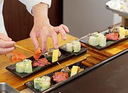 ガイドブックで星を獲得している有名店との取引も行っています！