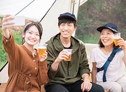 充実の研修や各イベントで、新卒・中途といった垣根もなく高め合える仲間たちと成長できます！
