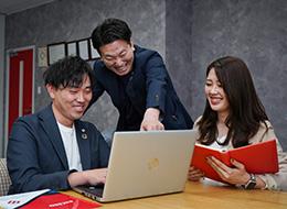 定期的な上司とのミーティングで、「バズる」アカウントを一緒に作り上げていきます！