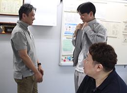 現在は現場での実践的な経験を通じて、日々技術力を向上させています！