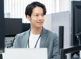 医療という人の命に関わる分野で、自分のスキルが役立つのがやりがいです。