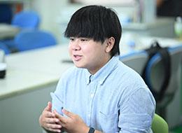 自分より年上の方ばかりですが、気さくに話してくれるので年齢の差を感じたことはありませんね！