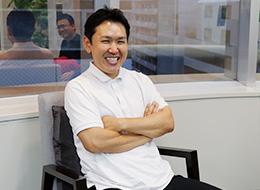 エンジニアとしての経歴を持つ代表。メンバーの相談にも気軽に乗っています！