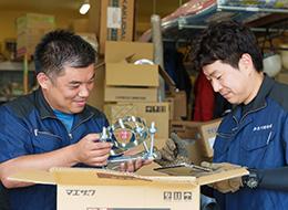 仕事周りの人たちはフレンドリーな方が多いので、すぐに馴染めますよ！