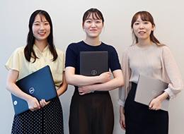 分からないことがあっても、近くに先輩がいるので相談しやすいです♪