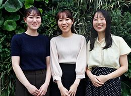 分からないことがあっても、近くに先輩がいるので相談しやすいです♪