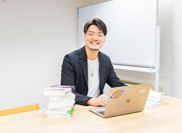 技術で何を叶えるか、というビジョンが持てる・見つけられる方と、共に働きたいです！