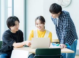「入社後はITスキルはもちろん、基本的なビジネススキルを習得するための研修を実施しています！」