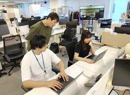 「テニス、ゲームなど業務以外でも交流が多い職場です！」入社1年目・Fさん