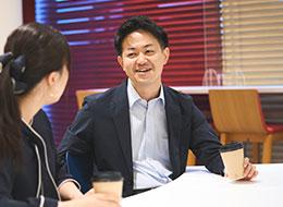 学びは継続、提案は前向き。ノルマに追われず、お客様に真っ直ぐ向き合えます。