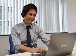 「30～40代が多く、同年代と一緒に働けるのも当社の魅力です」入社1年目・Yさん