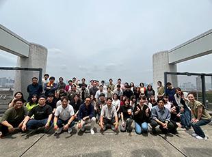 20~40代の幅広い年齢層が活躍中!部署の垣根なく風通しの良い環境が魅力です。
